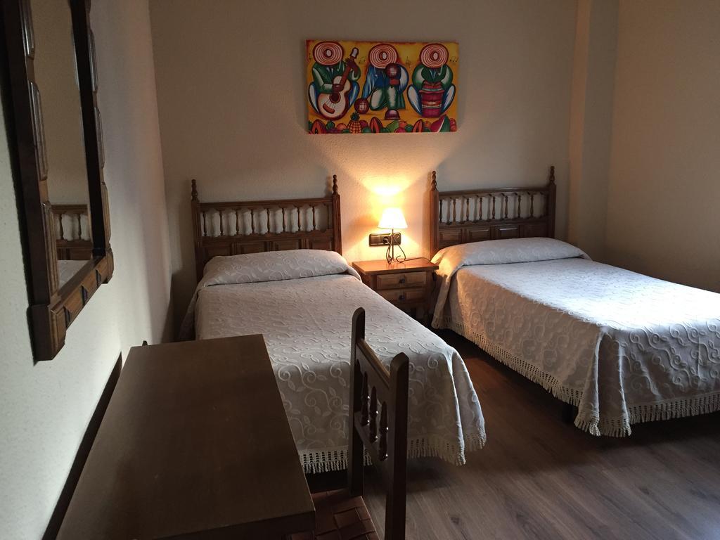 Hostal Argentino Bejar Bagian luar foto