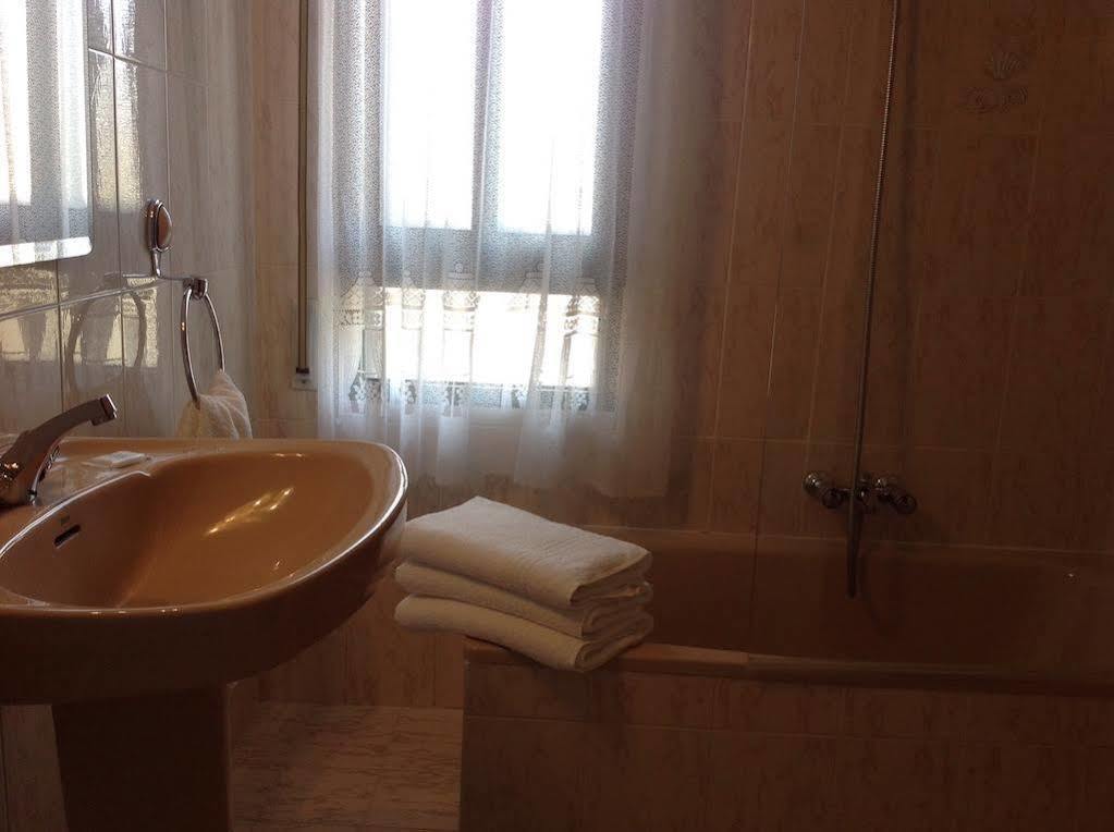 Hostal Argentino Bejar Bagian luar foto